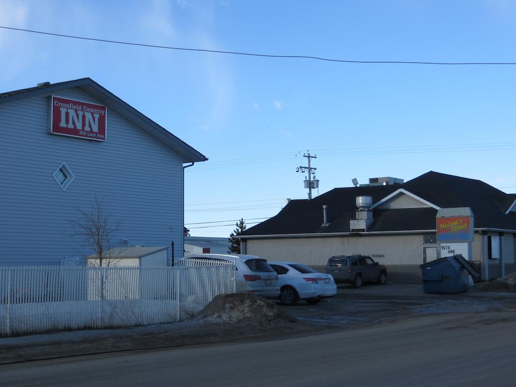Crossfield Country Inn Exterior photo